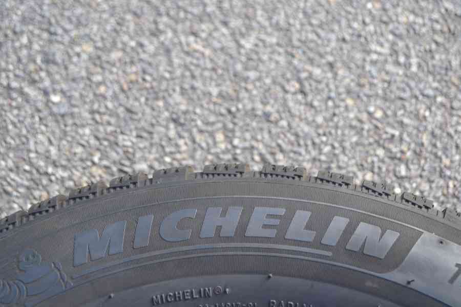 Zánovní sada 4ks zimní kola Š.Octavia II, III+ pneu Michelin - foto 4