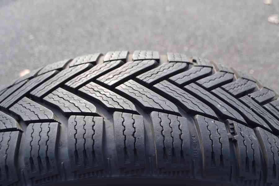 Zánovní sada 4ks zimní kola Š.Octavia II, III+ pneu Michelin - foto 14