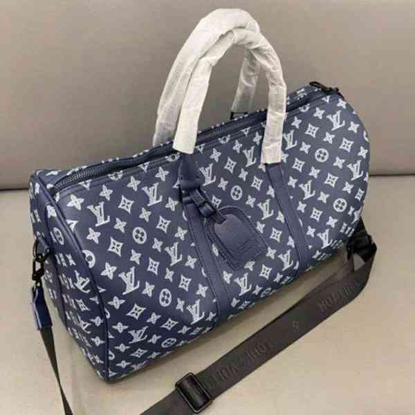 Sportovní cestovní taška Louis Vuitton - foto 4