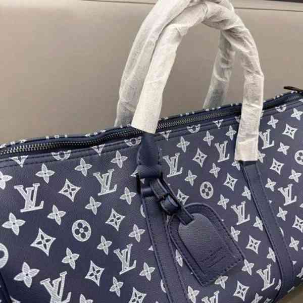 Sportovní cestovní taška Louis Vuitton - foto 5