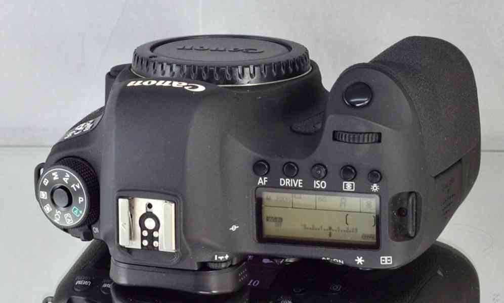 Canon EOS 6D * 20,2 MPix*Full HDV*WI-FI* 30000 Exp - foto 5