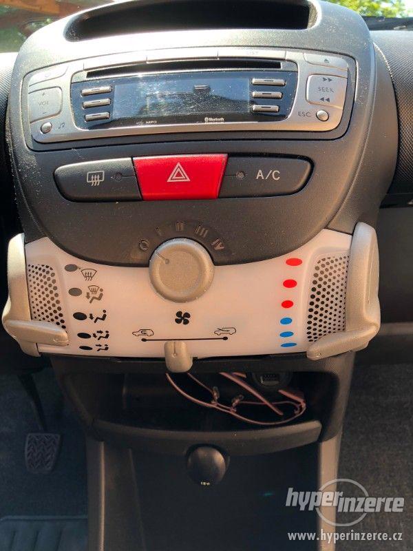 Citroen C1 1.0, 50KW,1. majitel 22800km, jako nový - foto 7