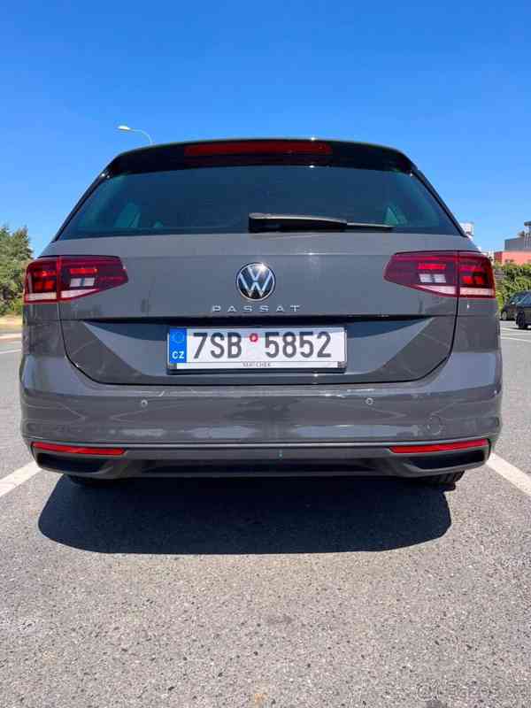 Volkswagen Passat 2,0   TDI DSG – 12/2021 - foto 2