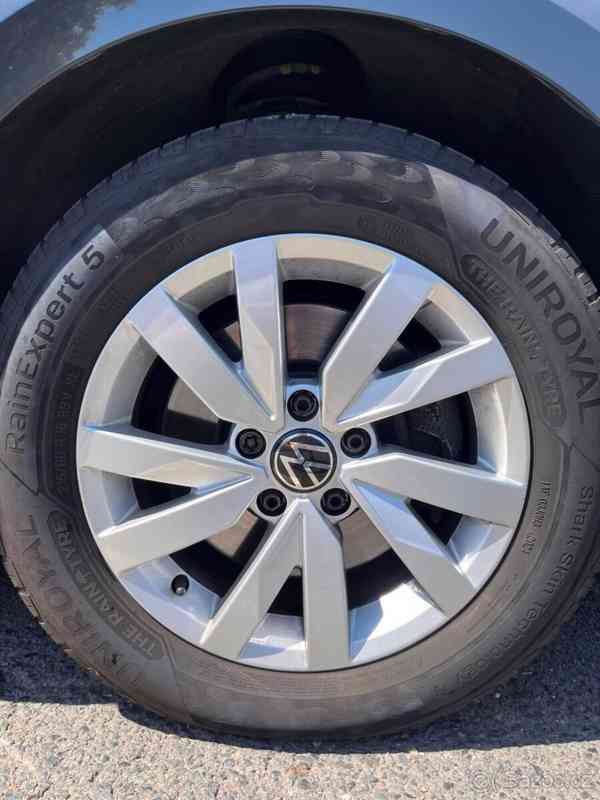 Volkswagen Passat 2,0   TDI DSG – 12/2021 - foto 4