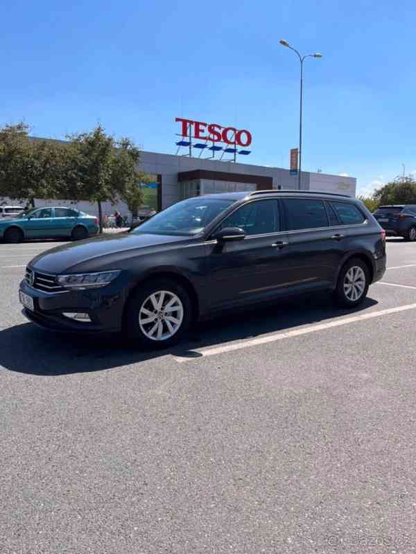 Volkswagen Passat 2,0   TDI DSG – 12/2021 - foto 1