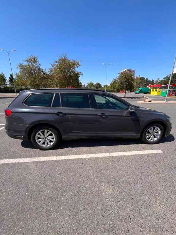 Volkswagen Passat 2,0   TDI DSG – 12/2021 - foto 7