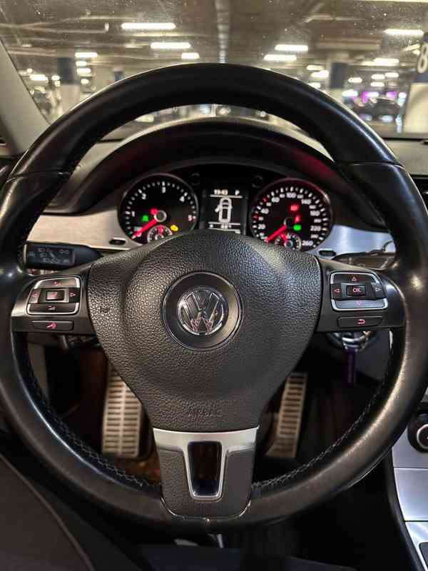 Passat B6 R-line, 2.0 TDI, DSG, 2010 - foto 11