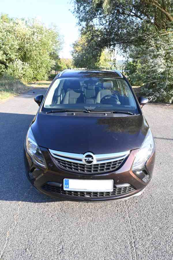 Opel Zafira Tourer 2.0 CDTI 121Kw, 123000km, 7 míst - foto 2