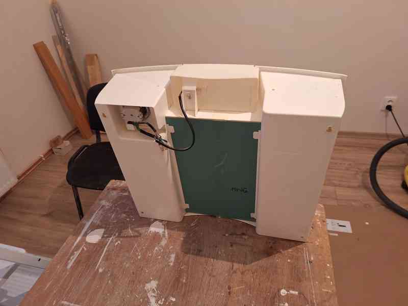 Zrcadlová skříňka do koupelny - foto 2