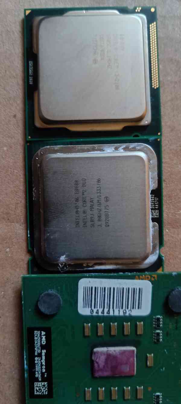 PC komponenty  - foto 9