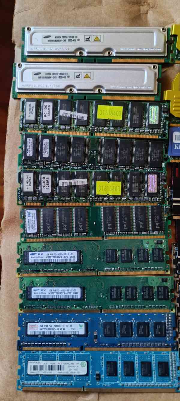 PC komponenty  - foto 6