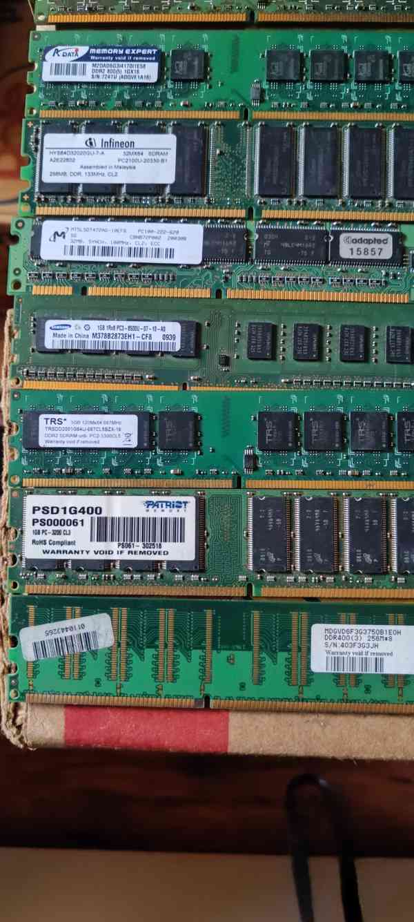 PC komponenty  - foto 16