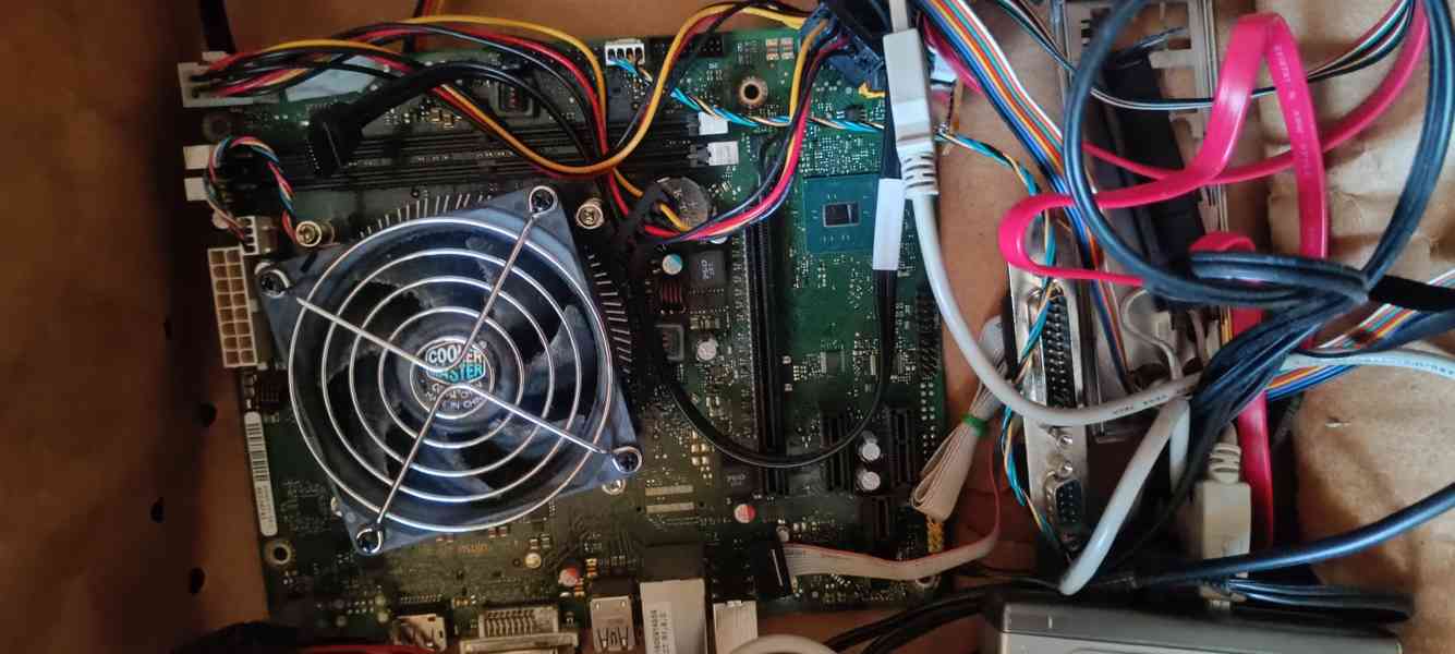PC komponenty  - foto 20