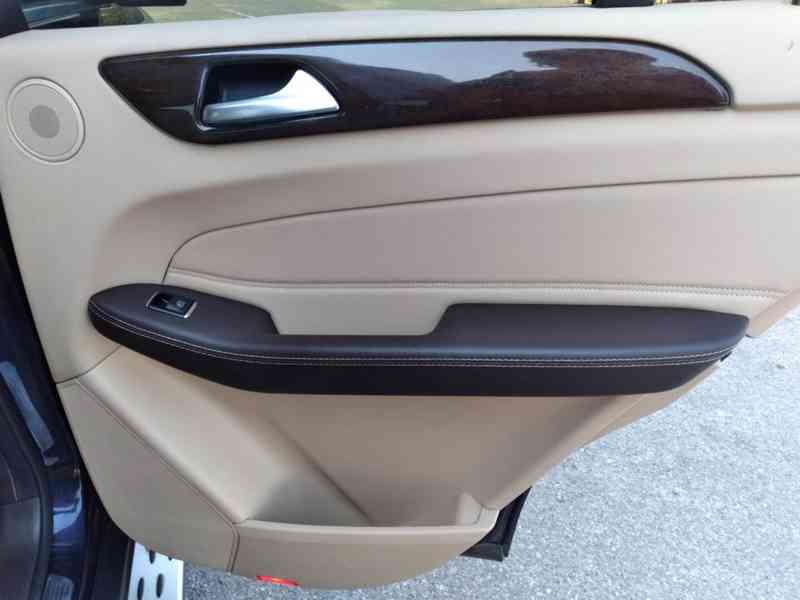 MERCEDES BENZ GLE 35 D 4 MATIC KŮŽE AUTOMAT - foto 44