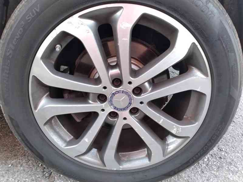 MERCEDES BENZ GLE 35 D 4 MATIC KŮŽE AUTOMAT - foto 53
