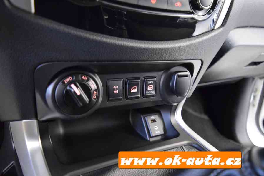 Nissan Navara 2.3 dCi DOUBLE CAB HARD TOP RV 2021-DPH  - foto 17
