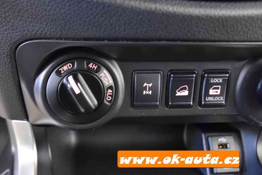 Nissan Navara 2.3 dCi DOUBLE CAB HARD TOP RV 2021-DPH  - foto 18