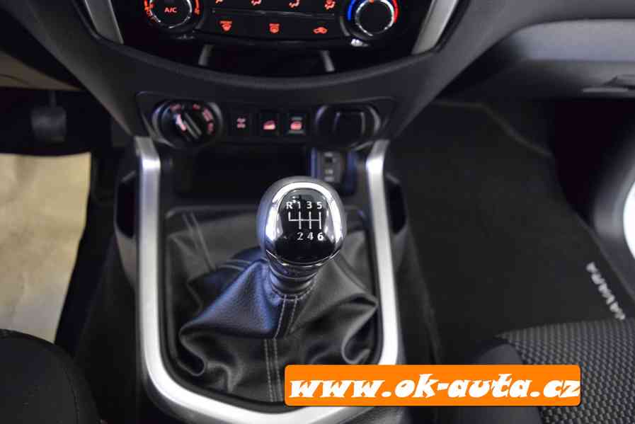 Nissan Navara 2.3 dCi DOUBLE CAB HARD TOP RV 2021-DPH  - foto 16