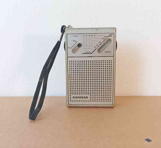 Tranzistorové rádio Siemens, plně funkční  - foto 2