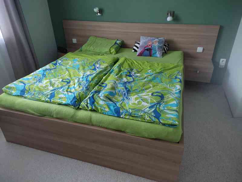 Moderní manželská postel - foto 2