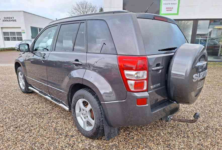 Suzuki Grand Vitara 2.4i 4x4 benzín 124kw - foto 5