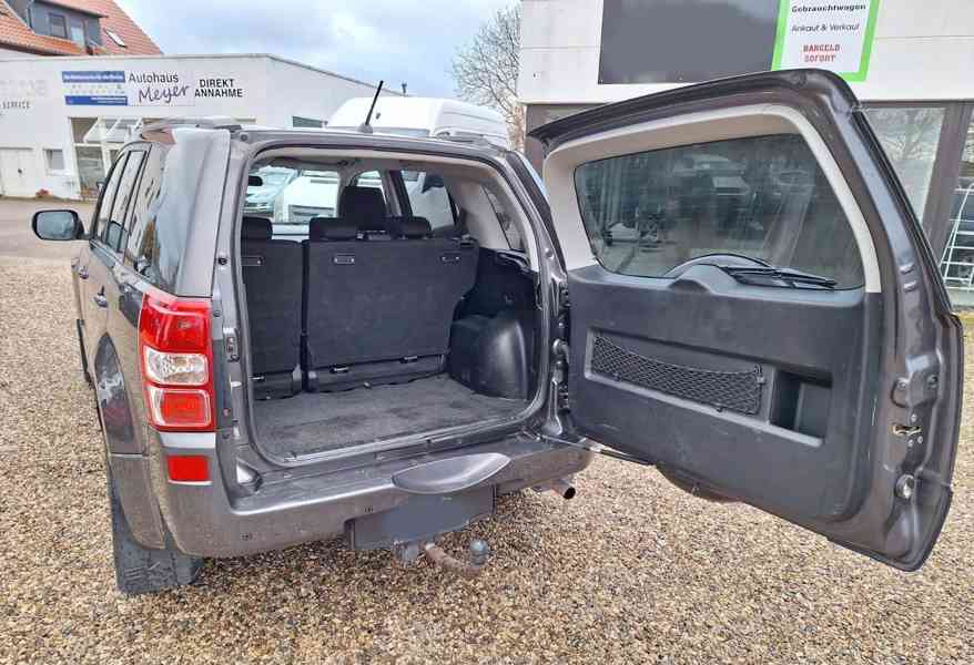 Suzuki Grand Vitara 2.4i 4x4 benzín 124kw - foto 12