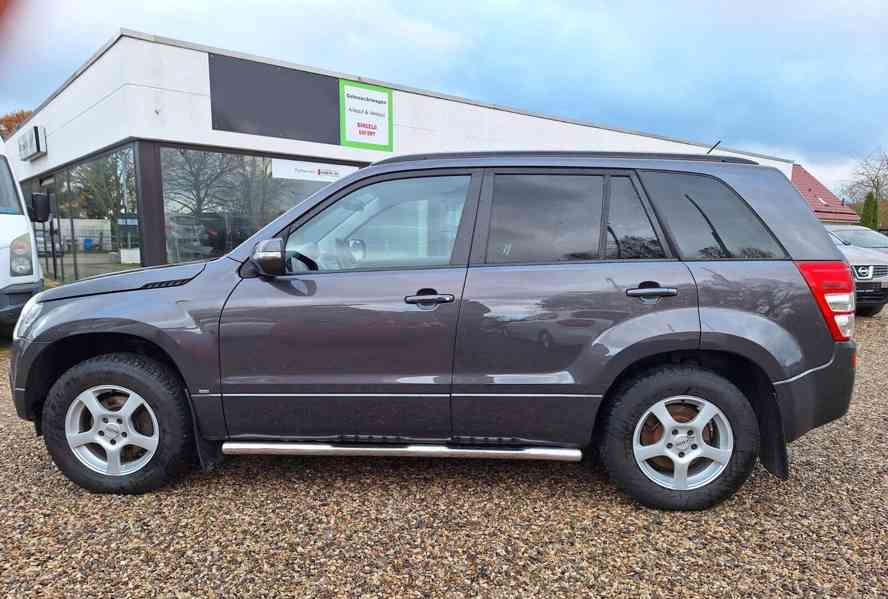 Suzuki Grand Vitara 2.4i 4x4 benzín 124kw - foto 6