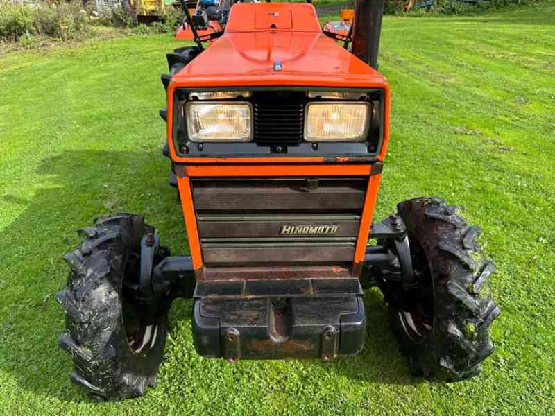 Traktor HINOMOTO E2804 4WD - foto 2
