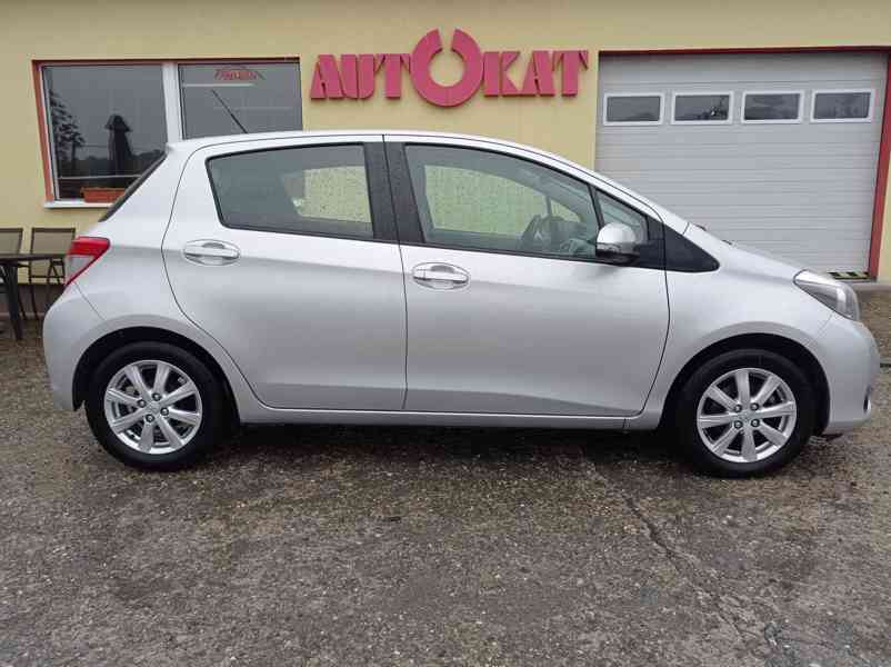 Toyota Yaris 1.3 V-VTi/Navi/Kamera/1Maj - foto 2