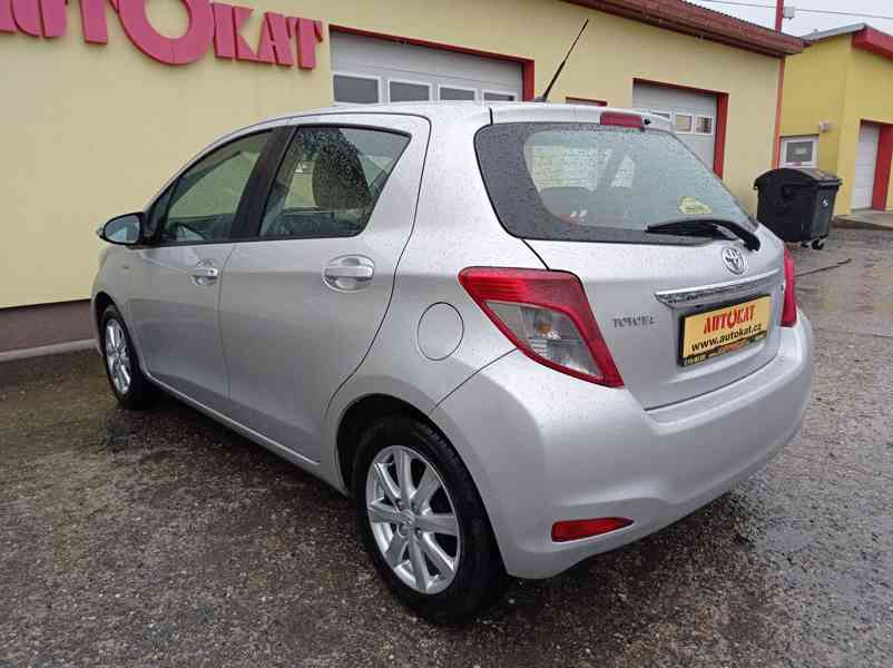 Toyota Yaris 1.3 V-VTi/Navi/Kamera/1Maj - foto 5