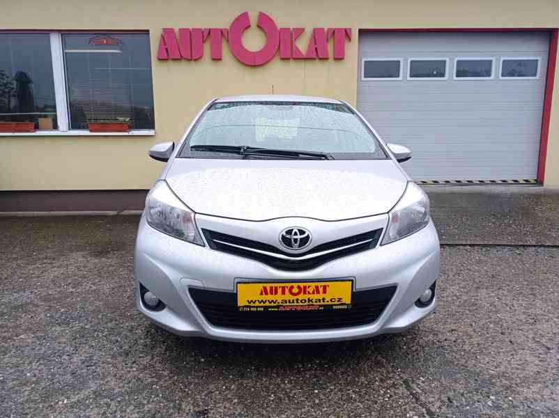 Toyota Yaris 1.3 V-VTi/Navi/Kamera/1Maj - foto 8