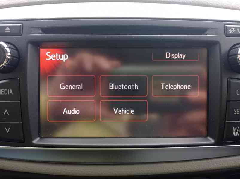 Toyota Yaris 1.3 V-VTi/Navi/Kamera/1Maj - foto 26