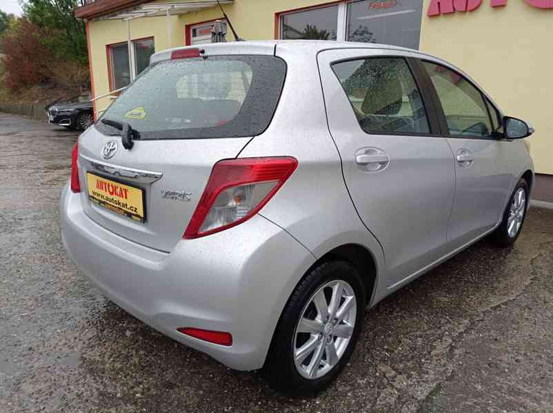 Toyota Yaris 1.3 V-VTi/Navi/Kamera/1Maj - foto 3