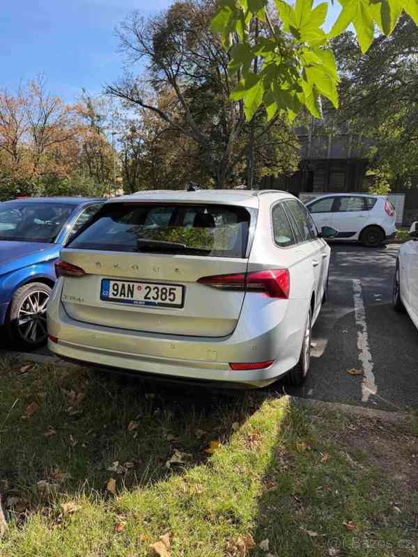 Škoda Octavia 2,0   TDI 85 kW Ambition, 2022 - foto 5