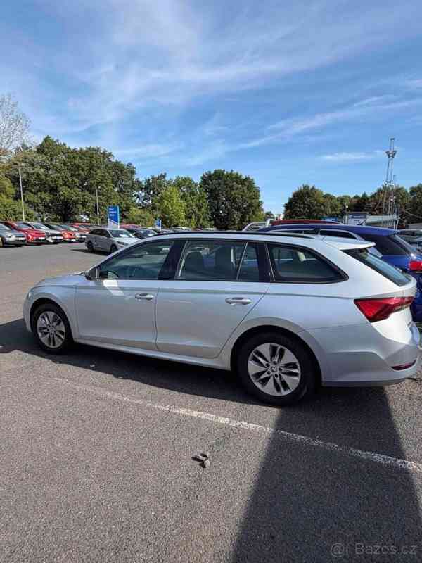 Škoda Octavia 2,0   TDI 85 kW Ambition, 2022 - foto 2
