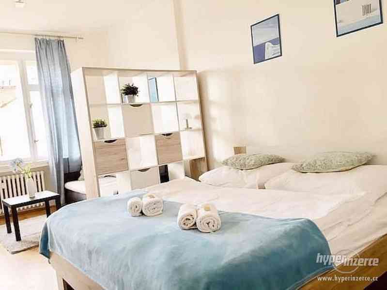 Hodinový hotel Praha 8 Karlín - foto 1