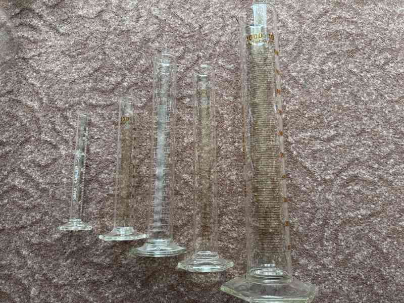 Laboratorní sklo různé  - foto 3