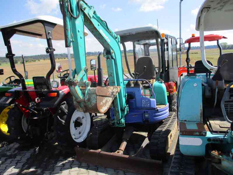 Minibagr Komatsu PC-20 2000kg pěkný stav