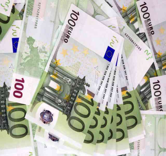 OKAMŽITÉ SOUKROMÉ PŮJČKY PRO KAŽDÉHO