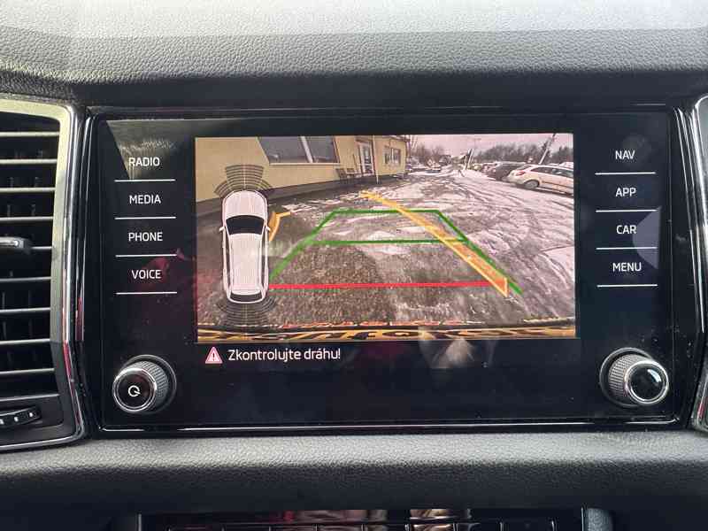 Škoda Kodiaq 2.0TDi DSG/4x4/140kW/Tempomat - foto 30