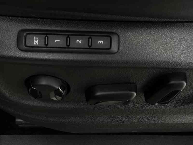 Škoda Kodiaq 2.0TDi DSG/4x4/140kW/Tempomat - foto 11