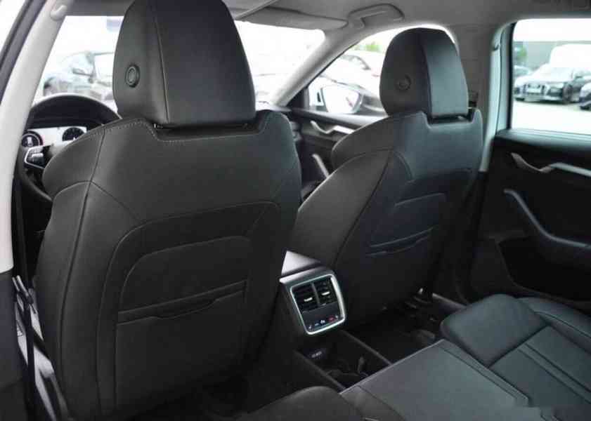 Škoda Octavia 2,0TDi FACELIFT TOP VÝBAVA 1.M - foto 18