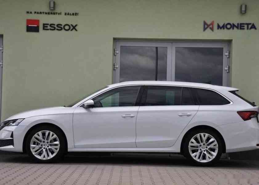 Škoda Octavia 2,0TDi FACELIFT TOP VÝBAVA 1.M - foto 2