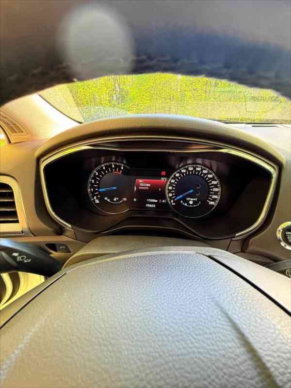 Ford Mondeo 2,0 - foto 7