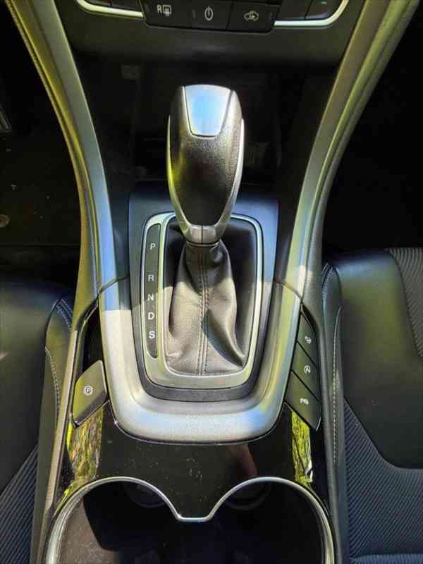 Ford Mondeo 2,0 - foto 6
