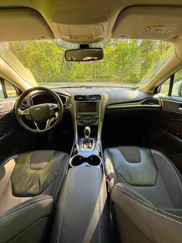 Ford Mondeo 2,0 - foto 5
