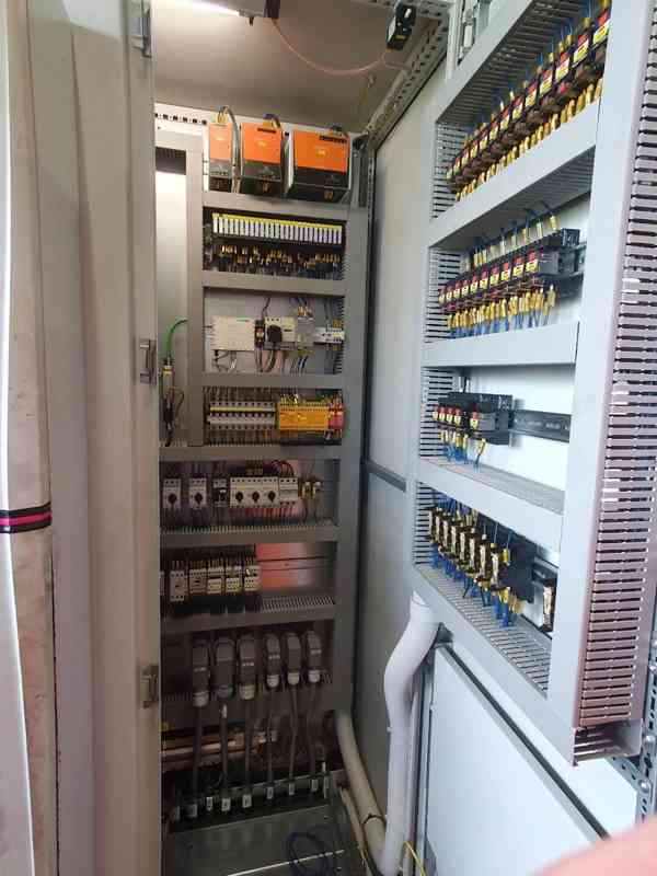 TOS Hulin SKIQ 8 CNC / karusel - foto 6