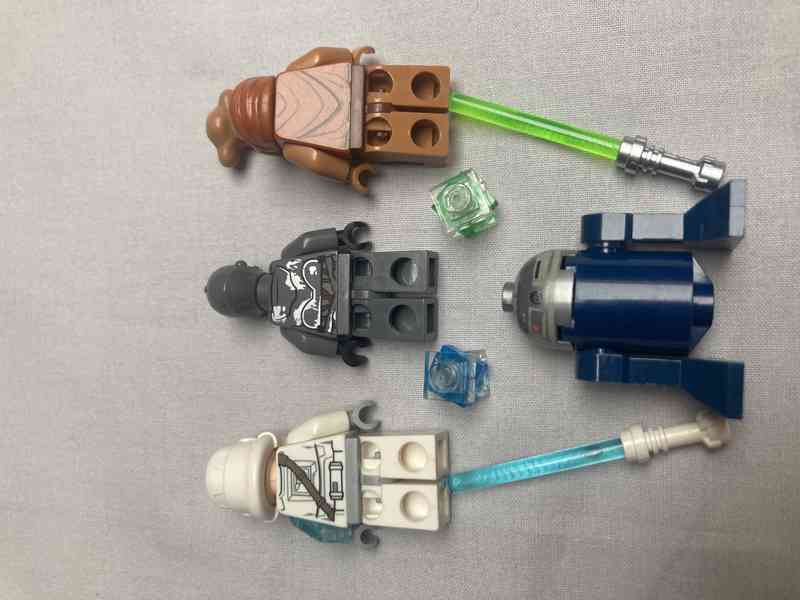 LEGO Star Wars 75051 - Kompletní set s minifigurkami! - foto 3