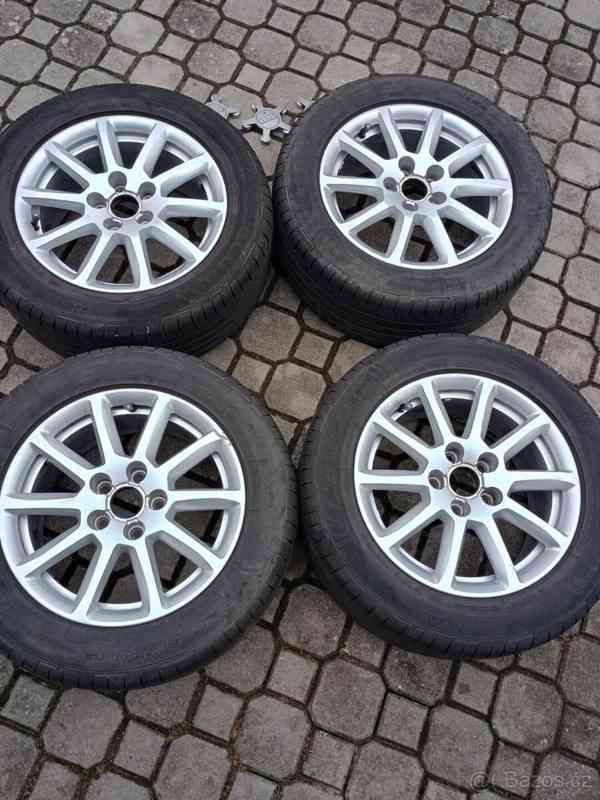 Audi A4 Avant TDi 120kw manuál r.v.2013 - foto 4