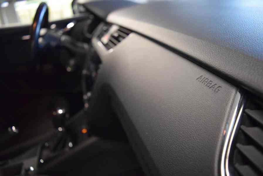 Škoda Octavia 2.0 TDI STYLE DSG LED NOVÉ ČR rv 2018 - foto 15